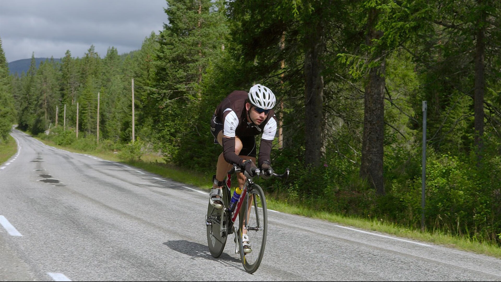 电竞主播内容创新与多渠道运营策略案例分享，电竞主播合作